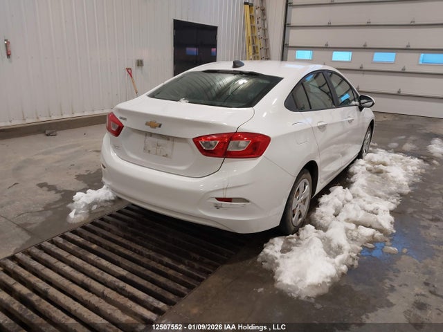 1G1BA5SM9H7114531 Chevrolet Cruze L Manual
