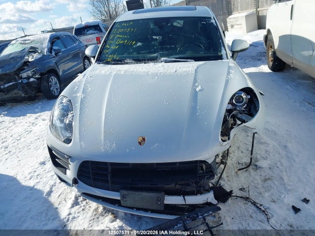 Porsche Macan 2018 WP1AA2A52JLB09114 Image 13