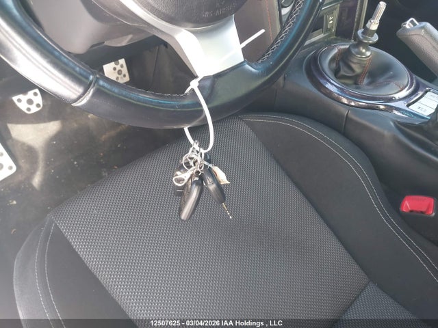 JF1ZNAA13H9708147 Toyota 86 Special Edition