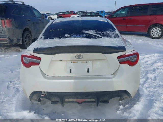 JF1ZNAA13H9708147 Toyota 86 Special Edition