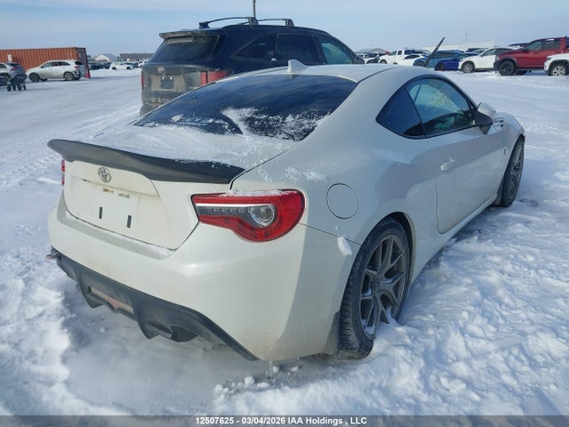 JF1ZNAA13H9708147 Toyota 86 Special Edition
