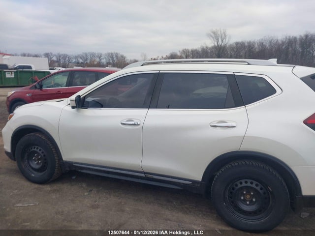 5N1AT2MV0HC777832 Nissan Rogue Sv/sl
