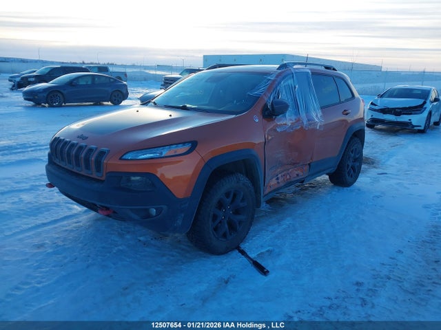 Jeep Cherokee Trailhawk 2016 1C4PJMBSXGW153347 Image 2