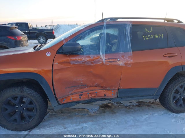 Jeep Cherokee Trailhawk 2016 1C4PJMBSXGW153347 Image 6