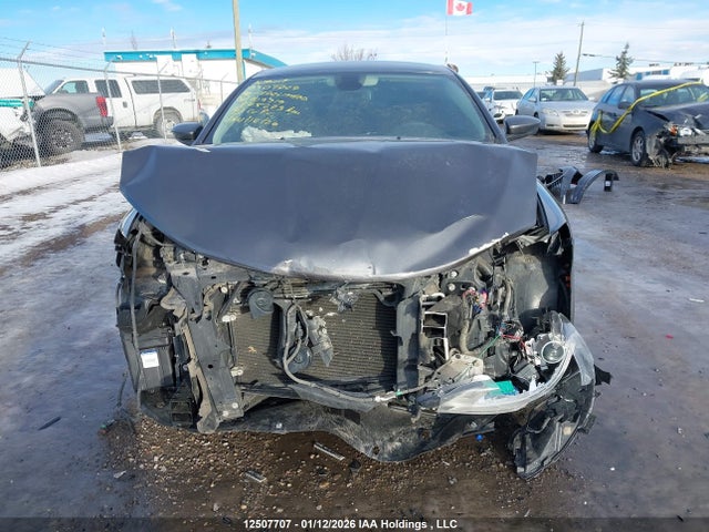 1C3CCCABXGN103319 Chrysler 200 Limited