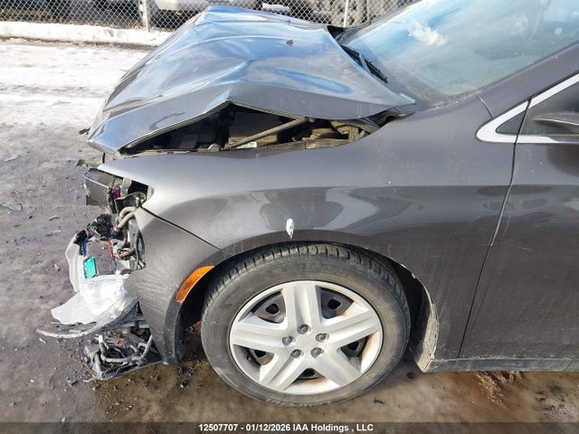 1C3CCCABXGN103319 Chrysler 200 Limited