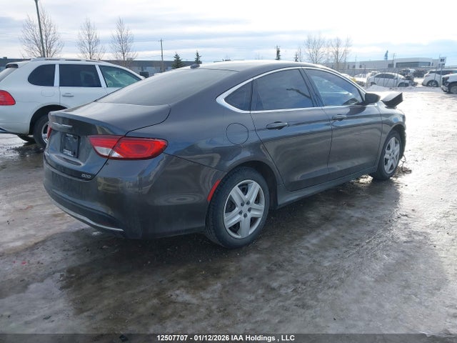 1C3CCCABXGN103319 Chrysler 200 Limited
