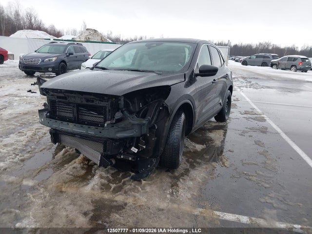 1FMCU9G61NUB81928 Ford ESCAPE SE