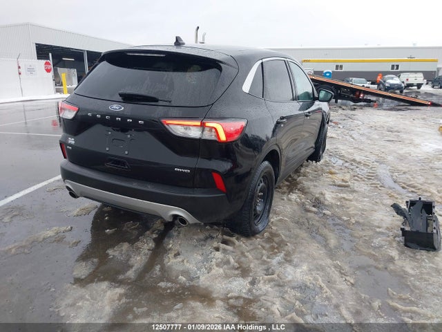 1FMCU9G61NUB81928 Ford ESCAPE SE