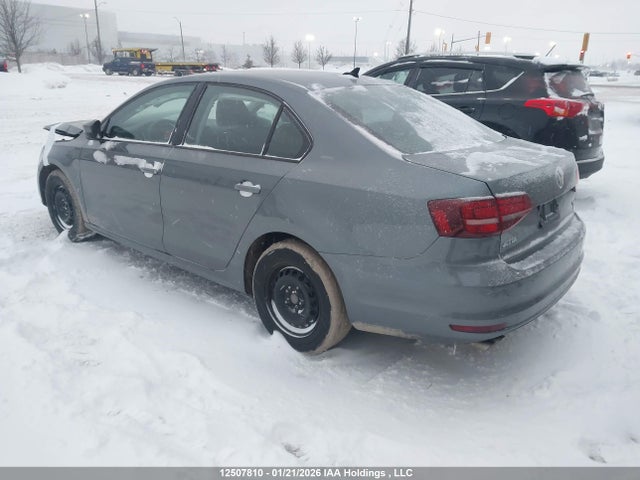 3VW2B7AJXHM285847 Volkswagen Jetta 1.4 Tsi Trendline+