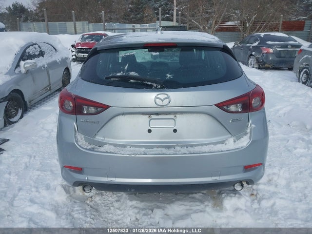 3MZBN1M34JM228194 Mazda MAZDA3