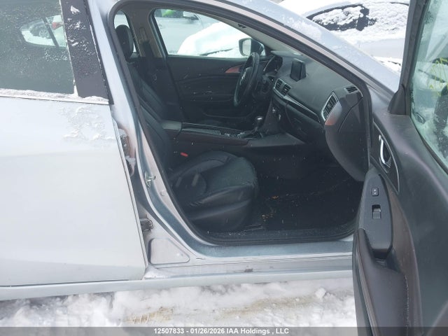 3MZBN1M34JM228194 Mazda MAZDA3