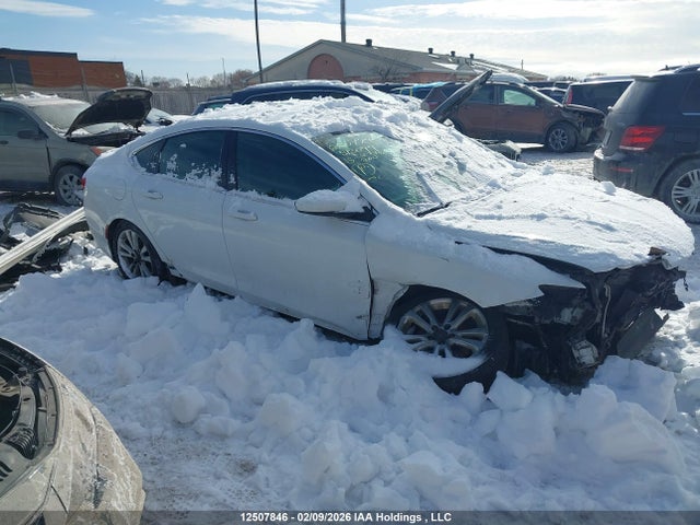 1C3CCCAB3FN513099 Chrysler 200 Limited