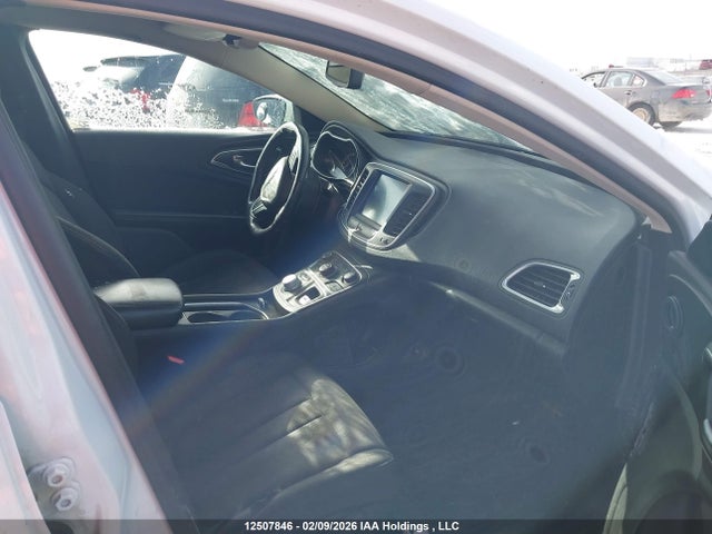1C3CCCAB3FN513099 Chrysler 200 Limited