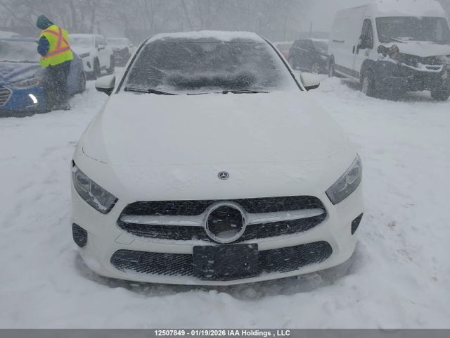 WDD3F4HB0KJ079911 Mercedes-Benz A 250 4matic