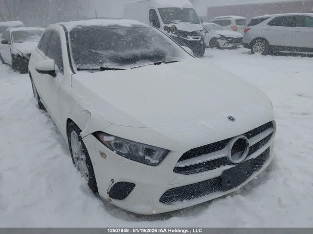 WDD3F4HB0KJ079911 Mercedes-Benz A 250 4matic