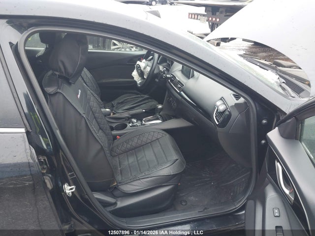3MZBM1L70FM141519 Mazda MAZDA3