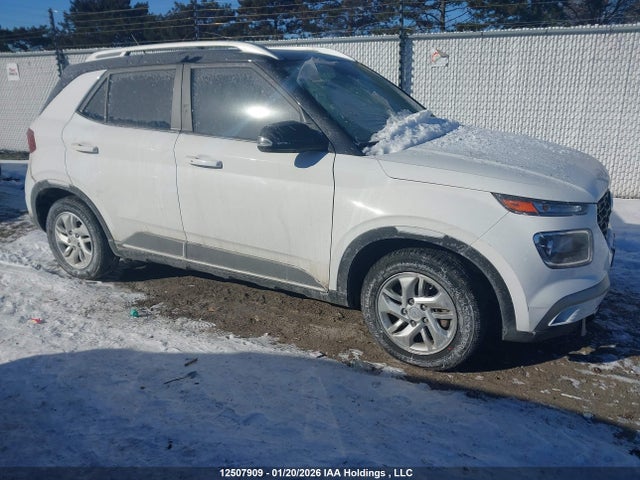 12507909 :رقم المزاد ، KMHRC8A35PU240892 vin ، 2023 Hyundai Venue Preferred With Two-tone Body Colour مزاد بيع