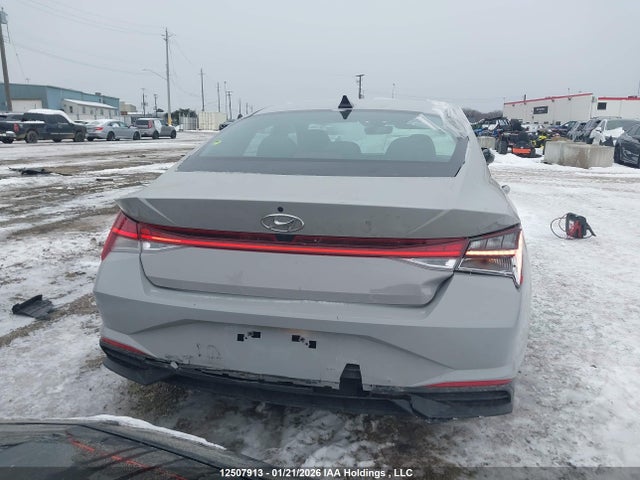KMHLN4AG3PU600429 Hyundai Elantra Luxury Ivt