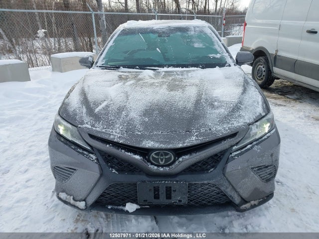 12507971 :رقم المزاد ، 4T1G11AKXLU873359 vin ، 2020 Toyota Camry Se مزاد بيع