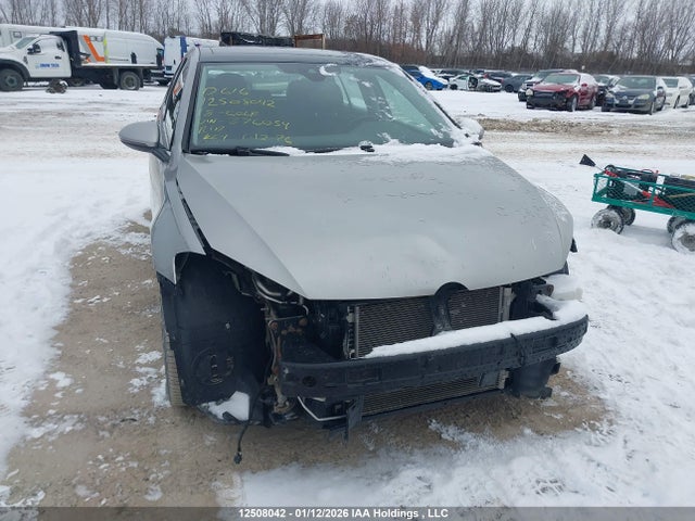 3VWG17AU6JM276054 Volkswagen GOLF S/SE