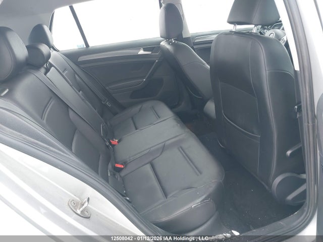 3VWG17AU6JM276054 Volkswagen GOLF S/SE