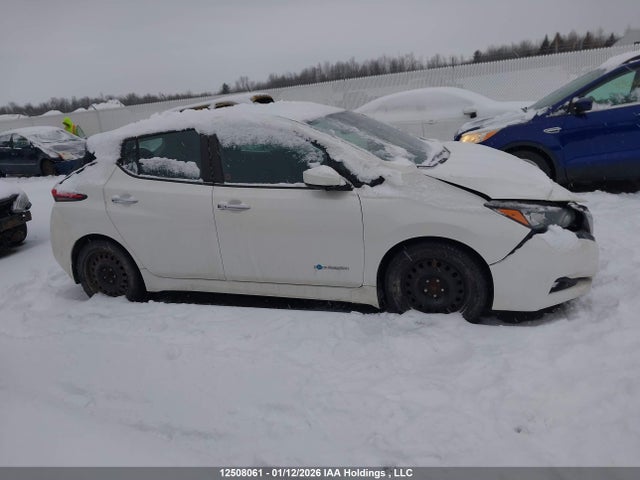 1N4AZ1CPXJC311112 Nissan Leaf S/sv/sl