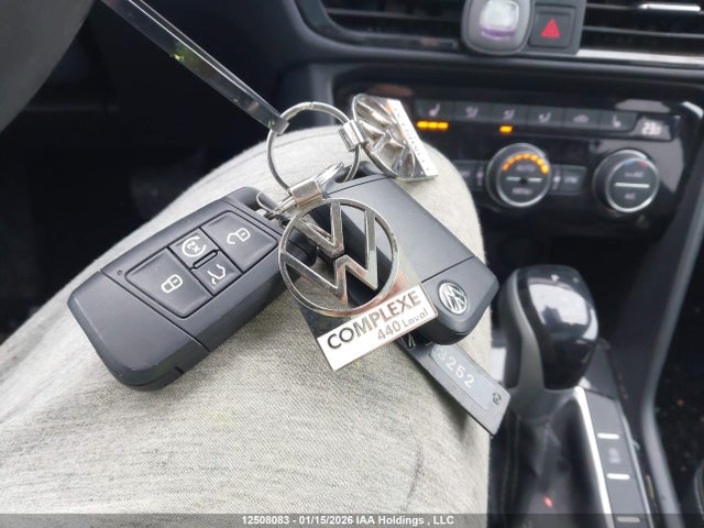 3VVEX7B27RM013252 Volkswagen TAOS SE