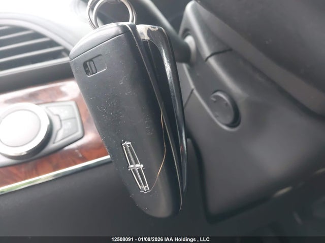 2LMDJ8JK2EBL17197 Lincoln MKX