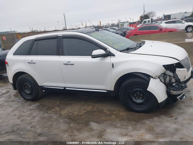 2LMDJ8JK2EBL17197 Lincoln MKX