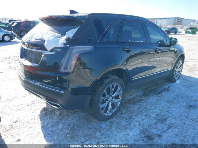 1GYKNGRS8MZ111530 Cadillac XT5