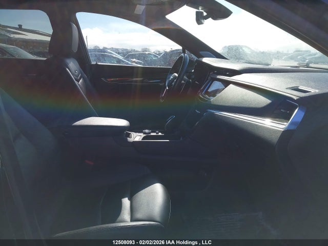 1GYKNGRS8MZ111530 Cadillac XT5
