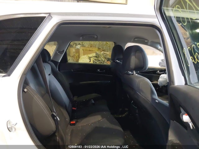 5XYPGDA12GG093228 KIA Sorento