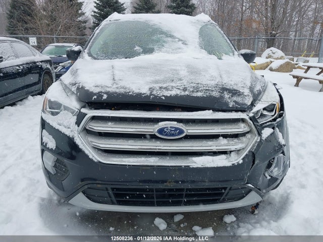 1FMCU9H92KUC58536 Ford ESCAPE SEL