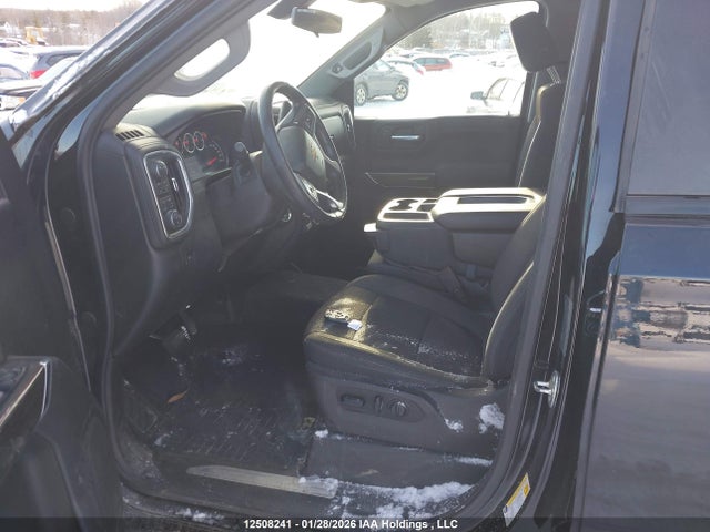 1GCUYEED1KZ135988 Chevrolet Silverado 1500 Rst