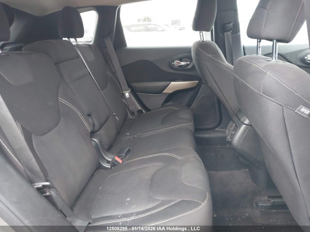 Jeep Cherokee Latitude 2017 1C4PJMCS4HW617992 Image 8