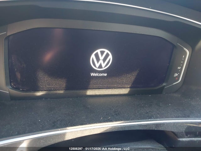 3VV8B7AX2NM108384 Volkswagen Tiguan Comfortline R-line Black Edition