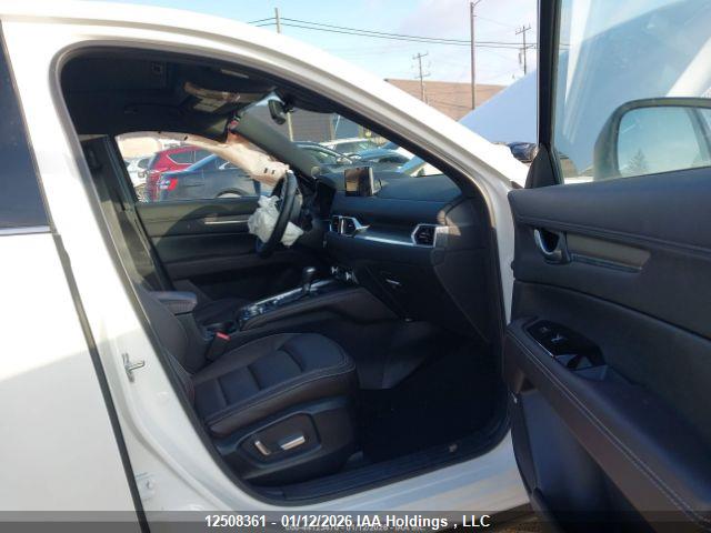 JM3KFBEY4S0657833 Mazda Cx-5 Signature