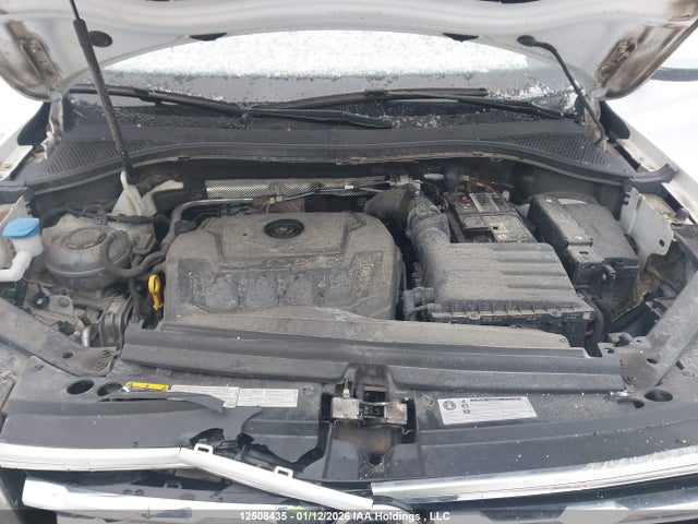 Продажа на аукционе авто 2020 Volkswagen Tiguan Highline, vin: 3VV4B7AX8LM121474, номер лота: 12508435