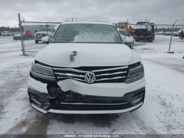 Продажа на аукционе авто 2020 Volkswagen Tiguan Highline, vin: 3VV4B7AX8LM121474, номер лота: 12508435