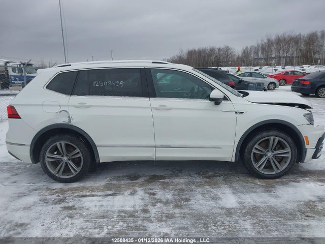 Продажа на аукционе авто 2020 Volkswagen Tiguan Highline, vin: 3VV4B7AX8LM121474, номер лота: 12508435