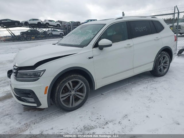 Продажа на аукционе авто 2020 Volkswagen Tiguan Highline, vin: 3VV4B7AX8LM121474, номер лота: 12508435