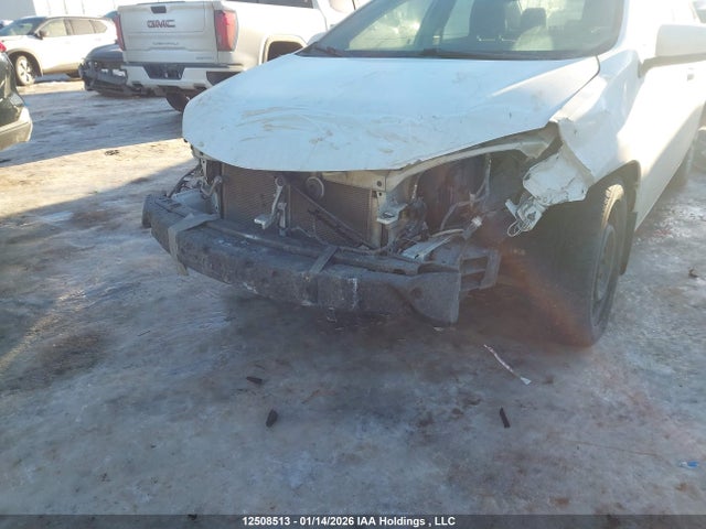 2T1BURHE0HC877428 Toyota COROLLA LE