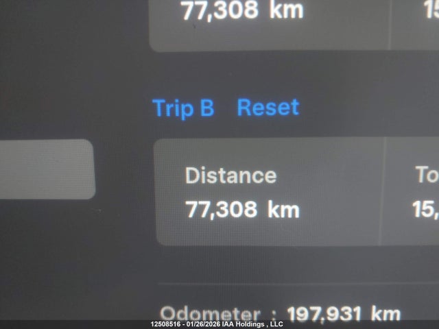 7SAYGAEE8PF645437 Tesla Model Y