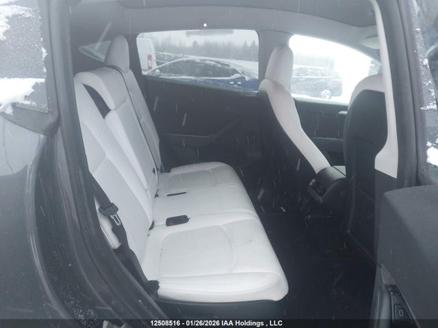 7SAYGAEE8PF645437 Tesla Model Y