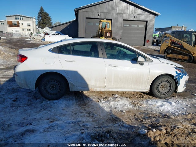 1G1BE5SM0K7142942 Chevrolet CRUZE LT