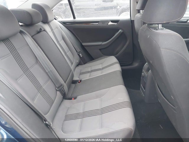 3VWDB7AJ1HM295823 Volkswagen JETTA SE