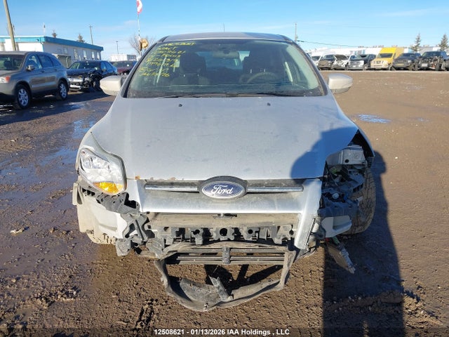 1FADP3K28EL261319 Ford FOCUS SE