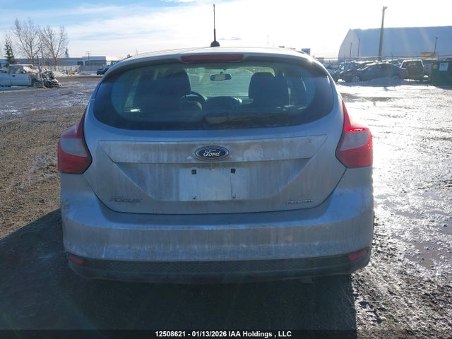 1FADP3K28EL261319 Ford FOCUS SE