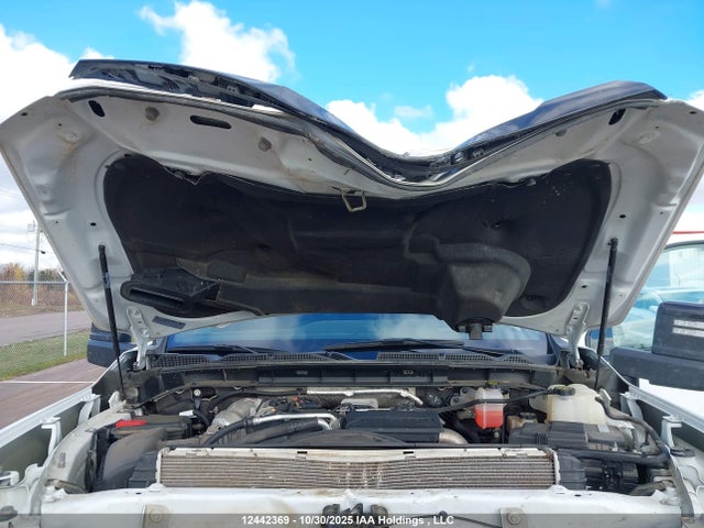 1GT49PEY7RF185561 GMC Sierra 2500hd At4